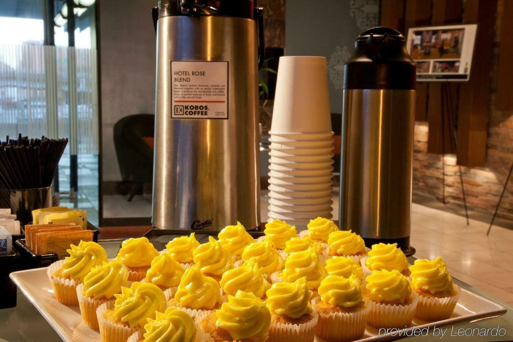 Staypineapple, Hotel Rose, Downtown Portland Eksteriør bilde
